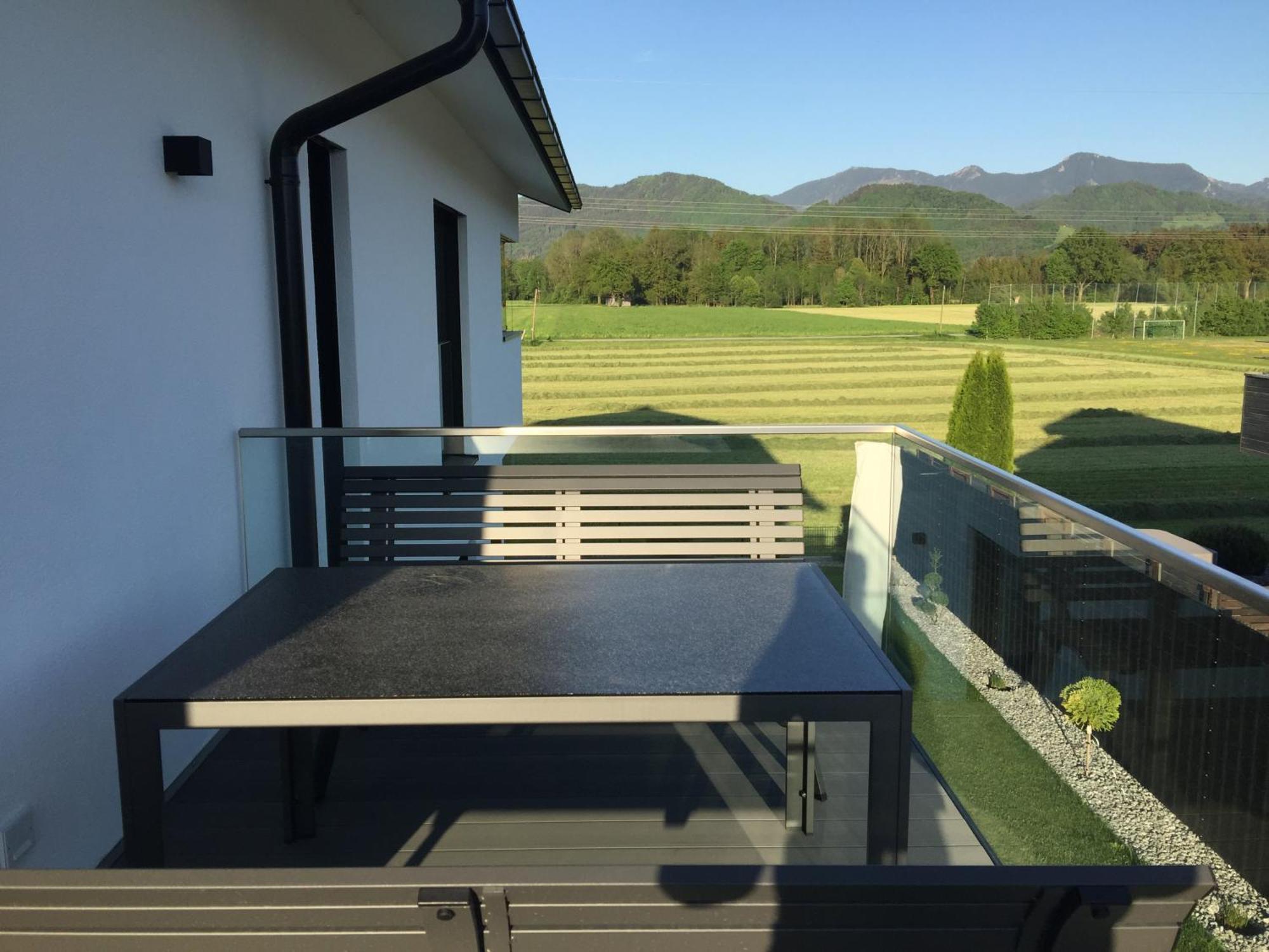 Ferienwohnung Black White Raubling Exterior foto