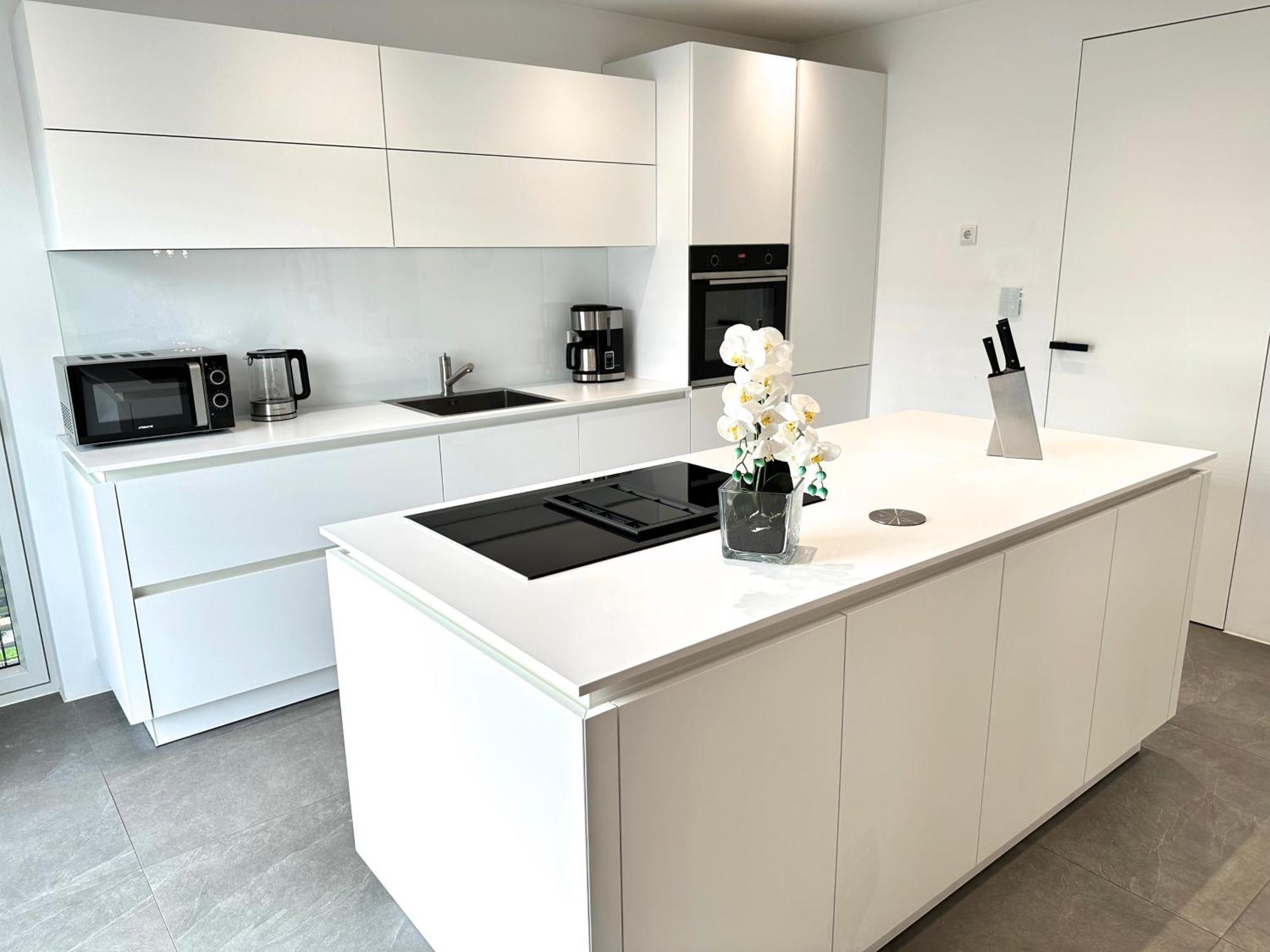 Ferienwohnung Black White Raubling Exterior foto