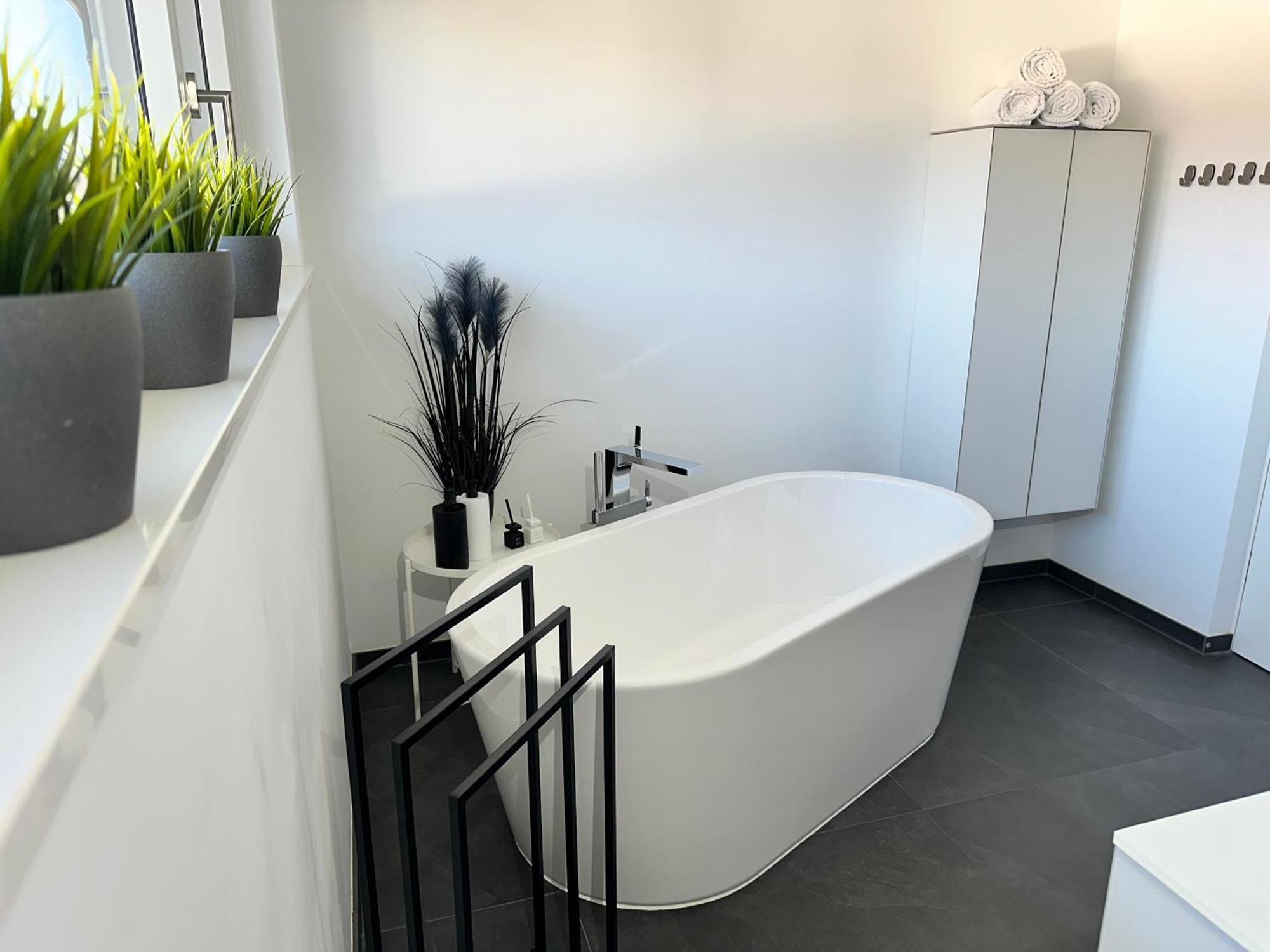 Ferienwohnung Black White Raubling Exterior foto