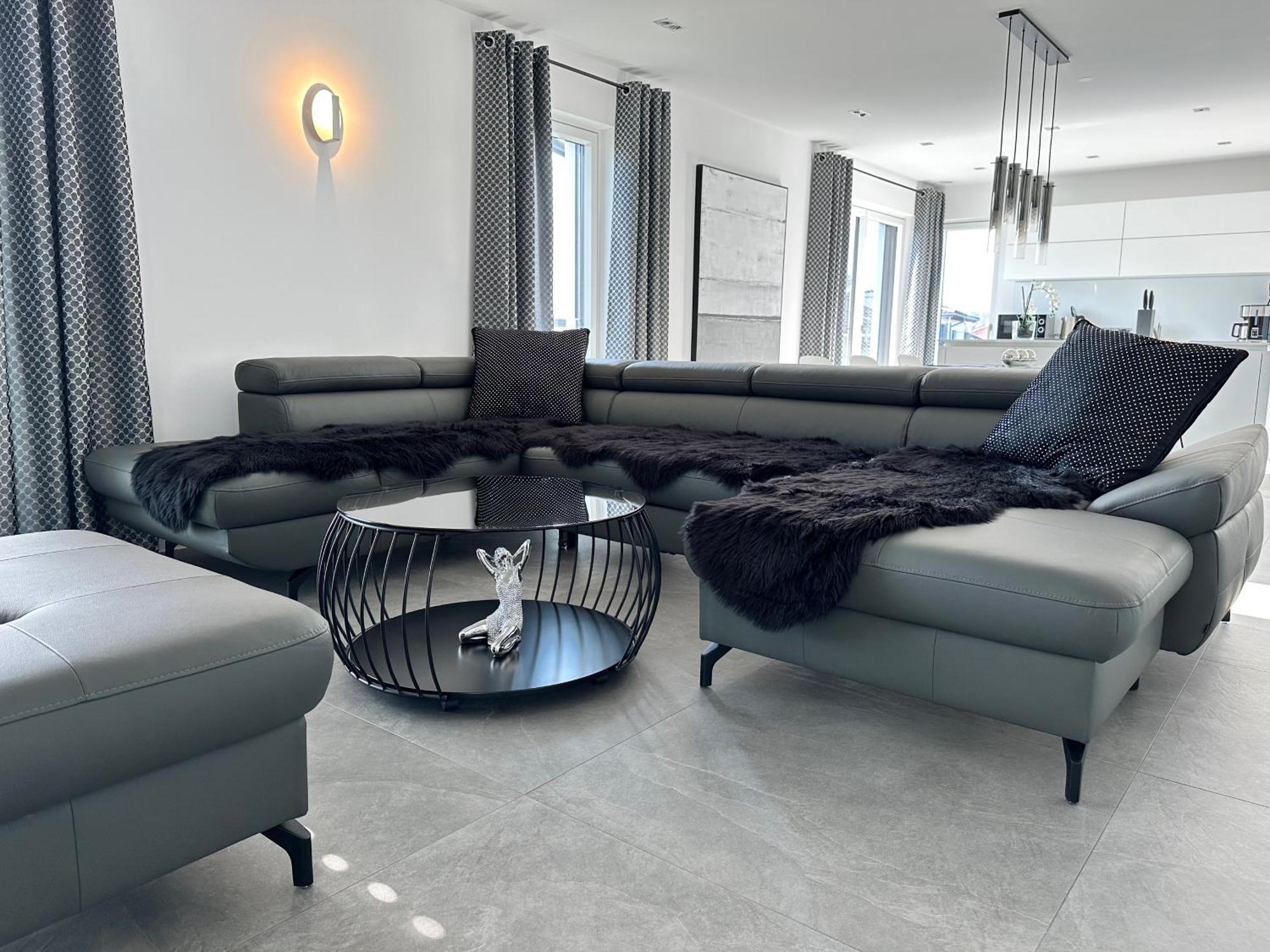 Ferienwohnung Black White Raubling Exterior foto